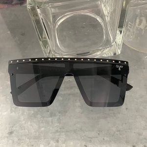 COPY - Quay sunglasses